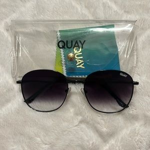 Quay Australia Jezabell Sunglasses Round Oversized Black Fade SKU:Q039